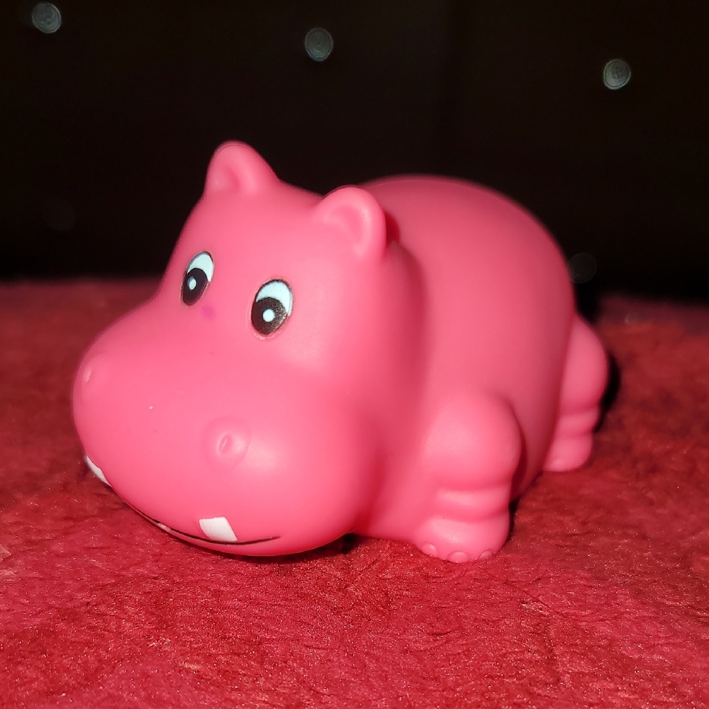 DolliBu Hippo Bath Buddy Squirter - Floating Pink Hippo Rubber Bath Toy Animal